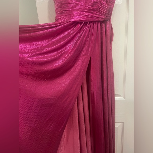 Retrofete Doss Dress in Hot Pink - Picture 3 of 4